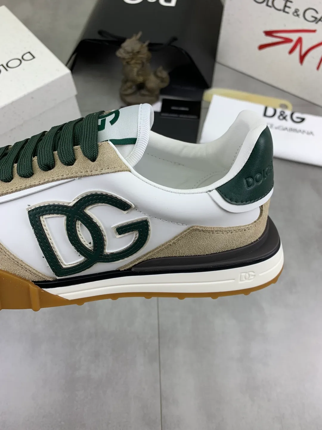 Men's men's shoes 💰P542 💰[New model] The latest hot style, top original quality, the official website synchronizes "DOLCE&GABBANA [Dolce & Gabbana] ~ High quality." The effect is low-top casual DG men's shoes, loved by many celebrities, using high-end imported first-layer calfskin splicing logo design + cowhide feet, simple and elegant, perfectly interpreting the latest inspiration of shoes, integrating classics and fashion, luxury dreams, and fashion. Suitable for drivers, light and comfortable to drive, light and breathable for outdoor travel, high-end quality, trustworthy, 5️⃣color🉑️choice! Code number: 38-46